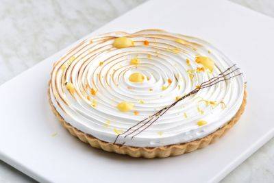 This Pastry Chef's Brilliant Trick Makes Frosting Cakes and Tarts Easier - bhg.com - France - city New York - San Francisco
