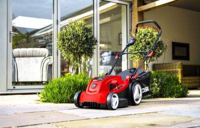 WIN a Cobra lawnmower worth £232.99 - theenglishgarden.co.uk - Britain