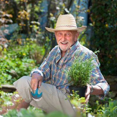 Herb Gardening Guru - planetnatural.com