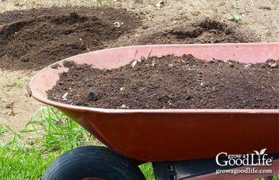 7 Simple Techniques to Improve Garden Soil - growagoodlife.com