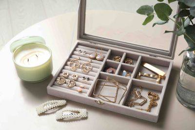 Selling old jewellery: how to make room for the things you love - growingfamily.co.uk