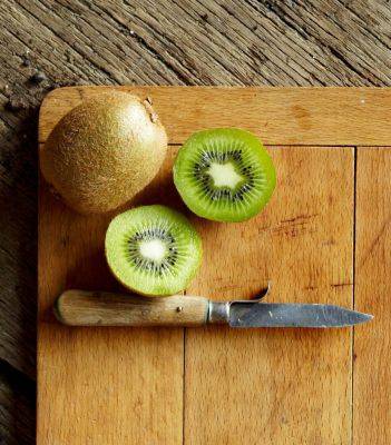 Can Eating a Kiwi Before Bed Really Help You Sleep Better? - bhg.com - China - Russia - New Zealand