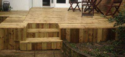 How to Stop Decking From Being Slippery - Fantastic Gardeners - blog.fantasticgardeners.co.uk - Britain