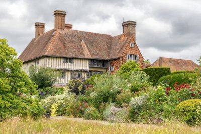 Gardens to visit in Sussex - theenglishgarden.co.uk - state Virginia - county Sussex