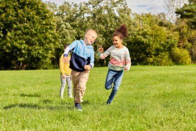 35 fun kids nature games and outdoor activities - growingfamily.co.uk