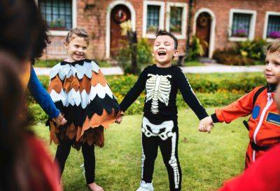 191 best skeleton puns and jokes for humerus giggles - growingfamily.co.uk - France - Spain