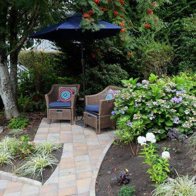 Planting Around a Patio in the Pacific Northwest - finegardening.com - county Pacific