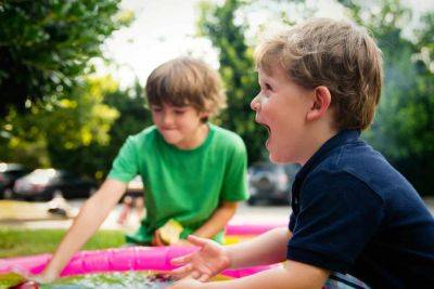 6 ways to encourage kids to get outdoors this summer - growingfamily.co.uk