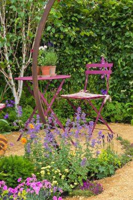 15 top garden ideas and designs from BBC Gardeners World Live 2024 - themiddlesizedgarden.co.uk