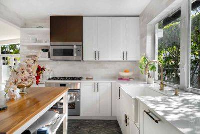 6 Affordable Ways to Update Your Kitchen Cabinets - thespruce.com - city New York