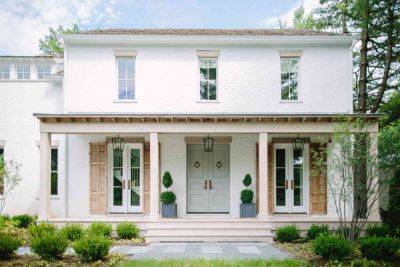 7 Popular Exterior Paint Colors Designers Always Use - thespruce.com