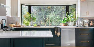 This Kitchen Was Inspired by 'Only Murders in the Building' - sunset.com - Netherlands - city New York - state Washington - county Island